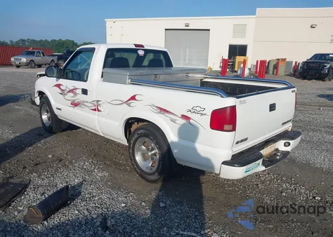 2002 Chevrolet S-10 Ls from USA, damaged, VIN 1GCCS145928183227